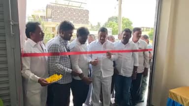 రాయదుర్గం: ధరల పెరుగుదలతో తక్కువ ధరకే నాణ్యమైన బియ్యం, రాయదుర్గంలో రిటైల్ ఔట్లెట్ ప్రారంభం
