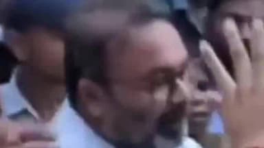तमकुही राज: कुशीनगर: आदर्श हत्याकांड पर बवाल, आश्वासन मिलने के बाद हुआ अंतिम संस्कार
