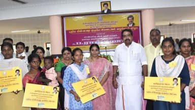 பெரம்பலூர்: அரியலூரில் 1051 குடும்பங்களுக்கு புதிய மின்னணு அட்டைகள் - அசத்தும் ஏற்பாடுகள்!