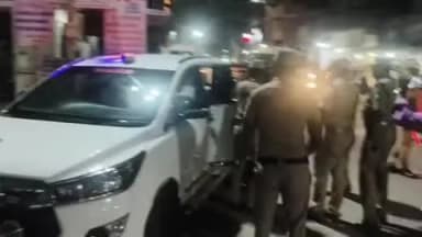 அம்பாசமுத்திரம்: விக்கிரமசிங்கபுரம் நடுரோட்டில் வாலிபர் வெட்டிக்கொலை. போலீசார் விசாரணை.