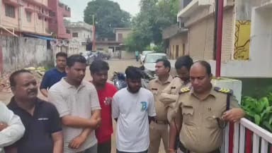 जबलपुर: रांझी एलीट स्कूल में शिक्षक पर छात्रा से अश्लील हरकत का आरोप, यूथ कांग्रेस ने स्कूल बंद करने की मांग की