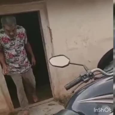 दीपका: क्या जिस शिक्षक के हाथों में बच्चों का भविष्य होना चाहिए, उसके हाथ में शराब का नशा है? कोरबा जिले के सरभोका आश्रम शाला
