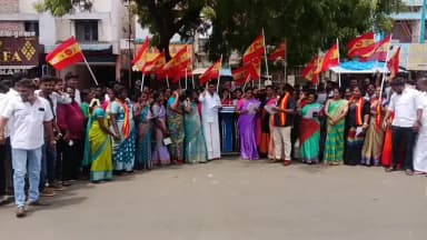 சிவகங்கை: உதயநிதி பேச்சை கண்டித்து சிவகங்கையில் தமிழக வெற்றி கழகத்தினர் ஆர்ப்பாட்டம்