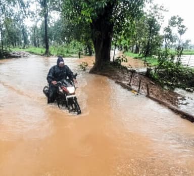 औंधी: गहनगट्टा–मर्दीगोटा–औंधी मार्ग जलमग्न, 5 साल से लंबित सड़क निर्माण