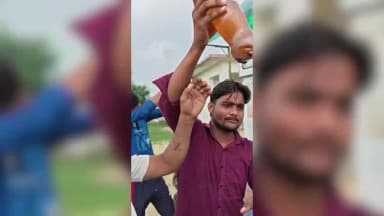 अतरौली: दादो क्षेत्र में पेट्रोल पंप पर मिलावटी और गंदे पेट्रोल की बिक्री पर लोगों ने किया हंगामा