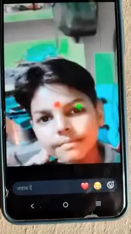 Anmol ladka 2 tarikh se lapata Ho Gaya Hai jis bhai ko dikhe mobile number per contact Karen 9720 102262 hai