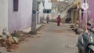 ஆம்பூர்: பி.கஸ்பா பகுதியில் காலணி தொழிற்சாலையில் பணிபுரியும் தொழிலாளி பெயரில் 3.82 கோடி வரி காட்டுமாறு நோட்டீஸ் வந்ததால் அதிர்ச்சி