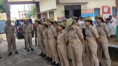 आंवला: आंवला में सावन कांवड़ यात्रा को लेकर पुलिस अलर्ट, सुरक्षा व्यवस्था चाक-चौबंद, प्रमुख मार्गों पर की गई विशेष तैनाती