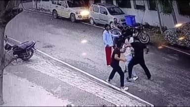 बोध गया: बोधगया में होटल संचालक से 10 लाख की रंगदारी मांगी, अपहरण का आरोप, सीसीटीवी फुटेज सामने आया