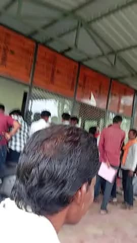 खाद की परेशानी से कब छुटकारा मिलेगा