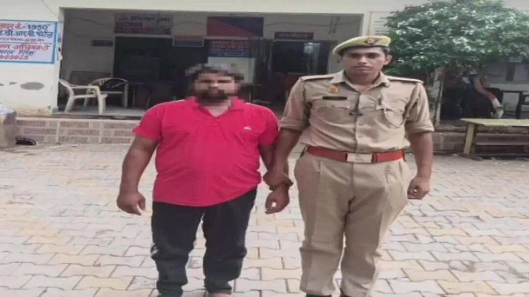 कोल: पत्नी से मारपीट और गला दबाने के आरोपी पति को सासनी गेट पुलिस ने किया गिरफ्तार