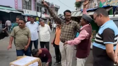 अल्मोड़ा: भतरौजखान में कांग्रेस ने सरकार का फूंका पुतला, शिक्षा और स्वास्थ्य व्यवस्था पर उठाए सवाल