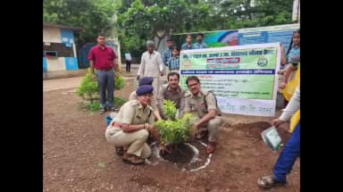 नीमच नगर: नीमच केंट के सांदीपनी स्कूल में 'जन सुरक्षा युवा सृजन संवाद' का भव्य शुभारंभ, पुलिस अधीक्षक ने दिया प्रेरणादायी संदेश