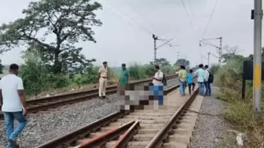 कोईलवर: कोइलवर स्टेशन के पास ट्रेन से गिरकर हुई मौत, 21 घंटे बाद भी नहीं हुई मृतक की पहचान