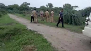 मथुरा: वासना में अंधी मां-बेटी ने प्रेमी के साथ मिलकर पिता की जान ली, अक्रूर के जंगलों में शव गाड़ा, सर्च ऑपरेशन जारी