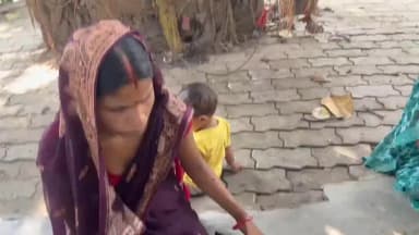 डुमरांव: डुमरांव में सम्मोहन गिरोह का आतंक, बाजार में दो महिलाओं से लाखों के गहने उड़ाए; पहले भी हुई हैं ऐसी वारदातें