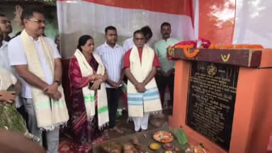 ପରଜଙ୍ଗ: ମୁତୁରିବନ୍ଧ ଠାରୁ ମରୁଆବିଲି ଗ୍ରାମ୍ୟ ଉନ୍ନୟନ ରାସ୍ତା ପ୍ରକଳ୍ପର ଭିତ୍ତିପ୍ରସ୍ତର ସ୍ଥାପନ କଲେ ବିଧାୟକ ବିଭୁତି ପ୍ରଧାନ