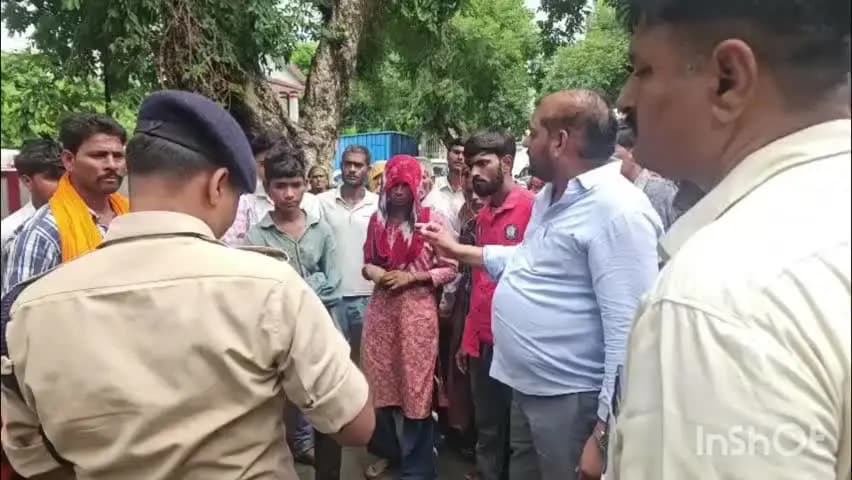 एटा: एटा के गांव भोजपुर से 15 जुलाई से किशोर लापता, परिवार ने SSP कार्यालय में कार्रवाई न होने का आरोप लगाया