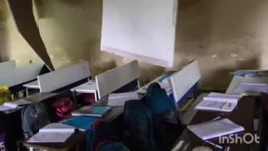 ଜୁଜୁମୁରା: ଯୁଯୁମୁରା ସରକାରୀ ଉଚ୍ଚ ବିଦ୍ୟାଳୟ ଛାତରୁ ଖସିଲା ସିଲିଂ, ଶିକ୍ଷକଙ୍କ ସମେତ ତିନିଜଣ ଛାତ୍ରଛାତ୍ରୀ ଆହତ