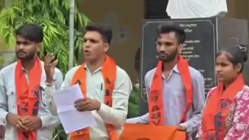 गंगापुर: गंगापुर सिटी कॉलेज गेट पर छात्रसंघ चुनाव बहाली की मांग को लेकर एबीवीपी का प्रदर्शन, सरकार को दी उग्र आंदोलन की चेतावनी