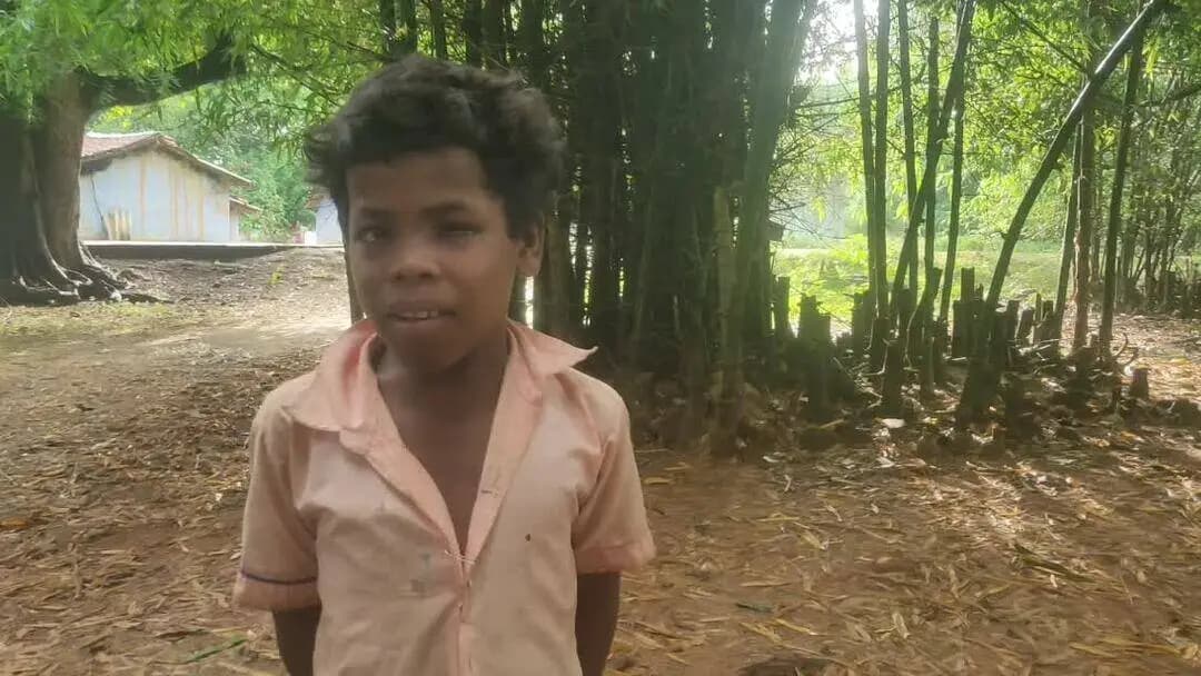मध्य विधालय रोलाडीह का छात्र का क्या कहा सही है, शिक्षा को क्यों लोग मज़ाक बना रहे है