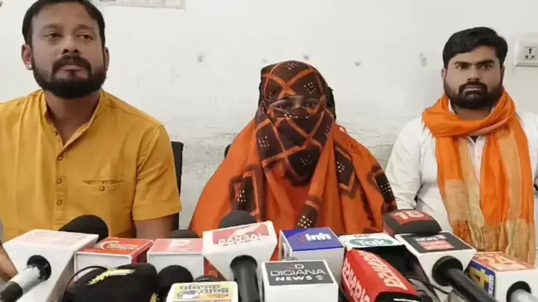 देवास लव जिहाद केस में युवती के गंभीर आरोप, बोली- पहचान छिपाकर बनाए संबंध, निजी वीडियो से किया ब्लैकमेल