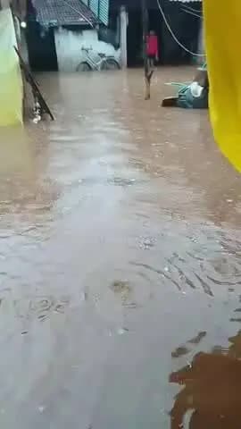 ghatoli gaow mein pul banne ke Karan ghar mein ghusa pani