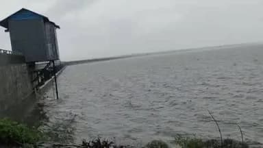 रायपुर: चंवली बांध में 1 दिन में रिकॉर्ड पानी की आवक, 15 फीट जलस्तर में हुई बढ़ोतरी, ग्रामीण इलाकों का जनजीवन प्रभावित