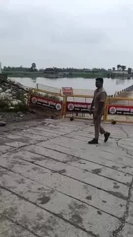 जानसठ: शुक्रताल गंगा घाट पर जलस्तर खतरे के निशान पर, पुलिस ने आसपास के ग्रामीणों को दी चेतावनी