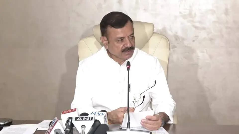 स्कूल शिक्षा मंत्री श्री उदय प्रताप सिंह द्वारा कैबिनेट बैठक में हुए महत्वपूर्ण निर्णयों की जानकारी
#MPCabinetDecisions