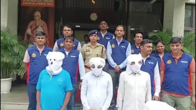 नजफगढ़: द्वारका की टीम ने ₹500 के नोट बदलने के नाम पर ठगी करने वाले 3 आरोपियों को किया गिरफ्तार