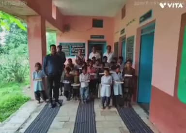 बागीदौरा: परोपकार चैरिटेबल ग्रुप ने जरूरतमंद बच्चों को बांटी निशुल्क स्टेशनरी, आठ वर्षों से शिक्षा की अलख जगा रहा है संगठन