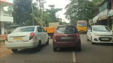 കാട്ടാകട: കാട്ടാക്കട - പൂവച്ചൽ റോഡിൽ ഗതാഗത കുരുക്ക് രൂക്ഷം