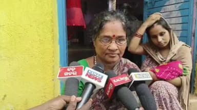 ଉମରକୋଟ: ବଣ୍ଟନ ହେଉଥିବା ଛତୁଆ ରେ ପୋକ,ରାଇଘର ରେ ମତ ଦେଲେ ଶ୍ରମତୀ ସୁଶୀଳା ଦେବତା