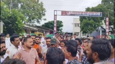 आलोट: 12 दिन पहले गुम हुई युवती का अब तक नहीं चला पता, ग्रामीणों व हिंदू संगठनों ने बड़ाखेड़ा बंद कर किया प्रदर्शन