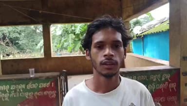କୋରାପୁଟ: କୋରାପୁଟ; ତଳଲିମିକା ଗ୍ରାମରେ ଲାଗି ରହିଛି ନେଟ ୱାର୍କ ସମସ୍ୟା ।ପ୍ରତିକ୍ରିୟା ରଖିଲେ ଗ୍ରାମବାସୀ