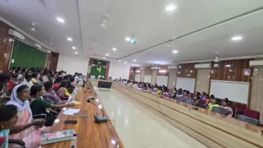जशपुर: सीईओ जशपुर अभिषेक कुमार ने चार बिहान कैडर की दीदियों को किया सम्मानित, मुद्रा लोन से महिला उद्यमिता को मिल रही नई उड़ान