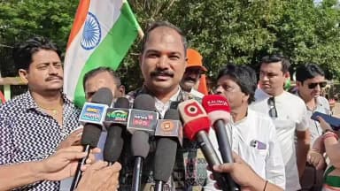 ନବରଙ୍ଗପୁର ପୋଲିସ ଷ୍ଟେସନ: ହର ଘର ତ୍ରିରଙ୍ଗା କାର୍ଯ୍ୟକ୍ରମ ରେ ଯୋଗଦେଈ ନବରଙ୍ଗପୁର ରେ ମତ ଦେଲେ ବିଧାୟକ ଗୌରୀ ଶଙ୍କର ମାଝୀ