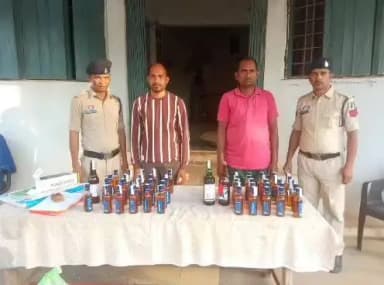 पखांजूर: ताड़ोकी थाना अंतर्गत 10 लीटर 510 एमएल अवैध शराब के साथ दो आरोपियों को किया गया गिरफ्तार