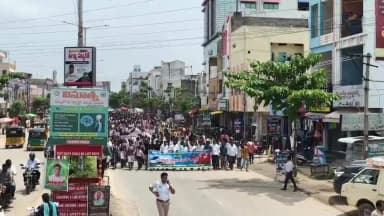 సూర్యాపేట: సూర్యాపేట రైల్వే కారిడార్ కోసం విద్యార్థుల భారీ నిరసనలు