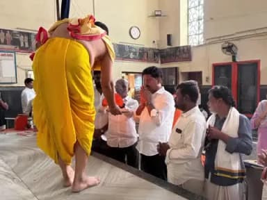 మహబూబ్ నగర్ అర్బన్: ప్రేమ్నగర్ కాలనీ 43వ డివిజన్లోని రాఘవేంద్రస్వామి ఆలయా అభివృద్ధికి కృషి చేస్తా'డిప్యూటీ మేయర్