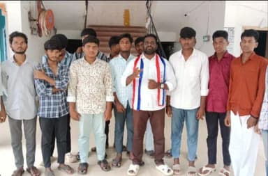 కోదాడ: బీసీ సంఘం 8,500 కోట్లు ఫీజు వసూలు, నిరుద్యోగులకు ఉద్యోగాలు ఇవ్వాలని డిమాండ్