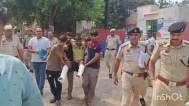 चरखी दादरी: पुलिस ने भरे बाजार में बदमाशों की परेड निकाली