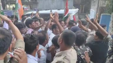 ইসলামপুর: শিরোনাম: SIR ভোটার তালিকায় ডিলিট ও অ্যাডজুডিকেশন ভোটারদের অবস্থান স্পষ্ট করার দাবিতে ইসলামপুরে কংগ্রেসের ডেপুটেশন