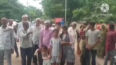 ललितपुर: घनश्याम हत्याकांड मामले में पीड़ित परिवार ने फरार आरोपियों द्वारा दी जा रही धमकियों की शिकायत एसपी को दी