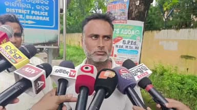 ଧାମନଗର: ଧାମନଗର ଗୁଆପକ୍ଷରୁ ରେ ଜମି ଜମା ମାମଲା କୁ ନେଇ ଏସପି ଙ୍କ ଦ୍ୱାରସ୍ତ ହେଲେ ପରିବାର