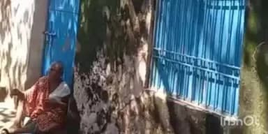 दनियावां: दनाडा गांव स्थित प्राथमिक विद्यालय भवन की स्थिति जर्जर, कभी भी हो सकता है बड़ा हादसा