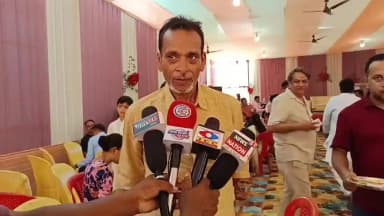 ঢেকিয়াজুলি ভাগ: ঢেকীয়াজুলিত স্বস্তিক ইণ্ডাষ্ট্ৰীৰ উদ্বোধনী অনুষ্ঠানত বিলাসীপাৰা সমষ্টিৰ প্ৰাক্তন বিধায়ক অশোক সিঙঘী