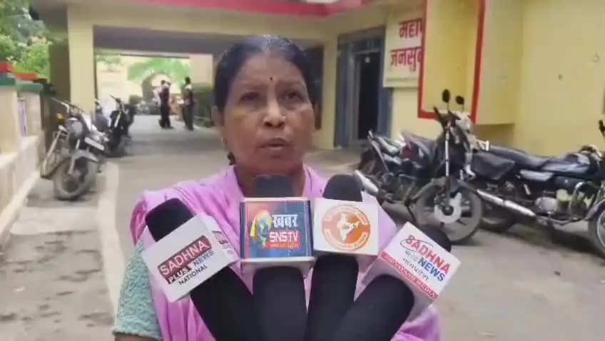 रस्सी के निशान या हार्ट अटैक? विवाहिता की मौत पर मां के गंभीर सवाल
बेटी की मौत को लेकर मां ने उठाए सवाल, पोस्टमार्टम नही