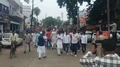 नरसिंहपुर: AIMIM ने मासूम की हत्या के खिलाफ किया प्रदर्शन, अपराधी को फांसी और परिवार को मुआवजे की मांग की
